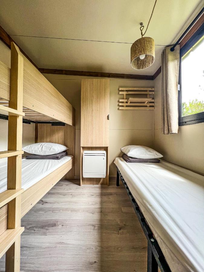 Onlycamp Le Pont Romain Yvré-lʼÉvêque Екстериор снимка
