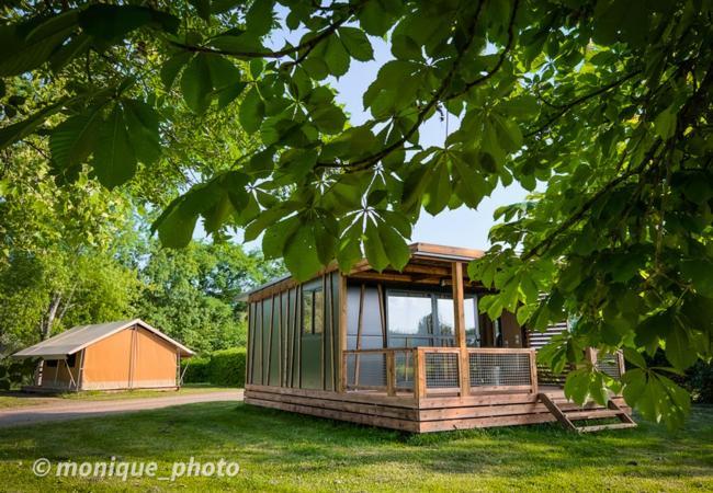 Onlycamp Le Pont Romain Yvré-lʼÉvêque Екстериор снимка