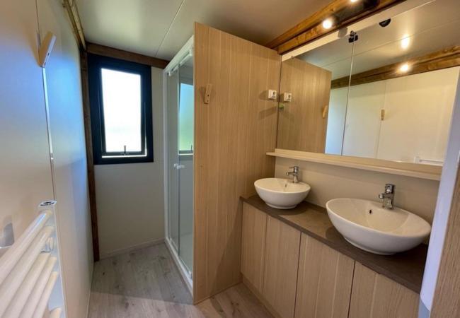 Onlycamp Le Pont Romain Yvré-lʼÉvêque Екстериор снимка